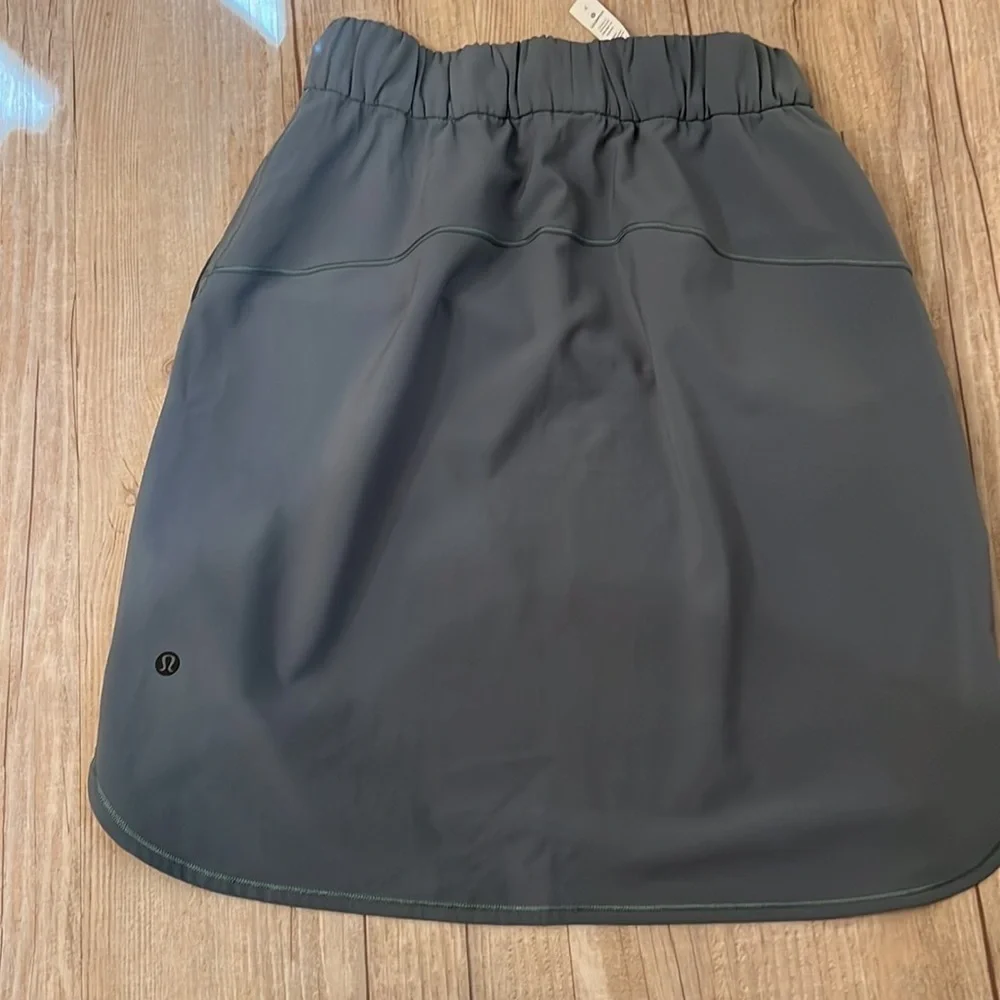 Lululemon On The Fly Skirt size 4